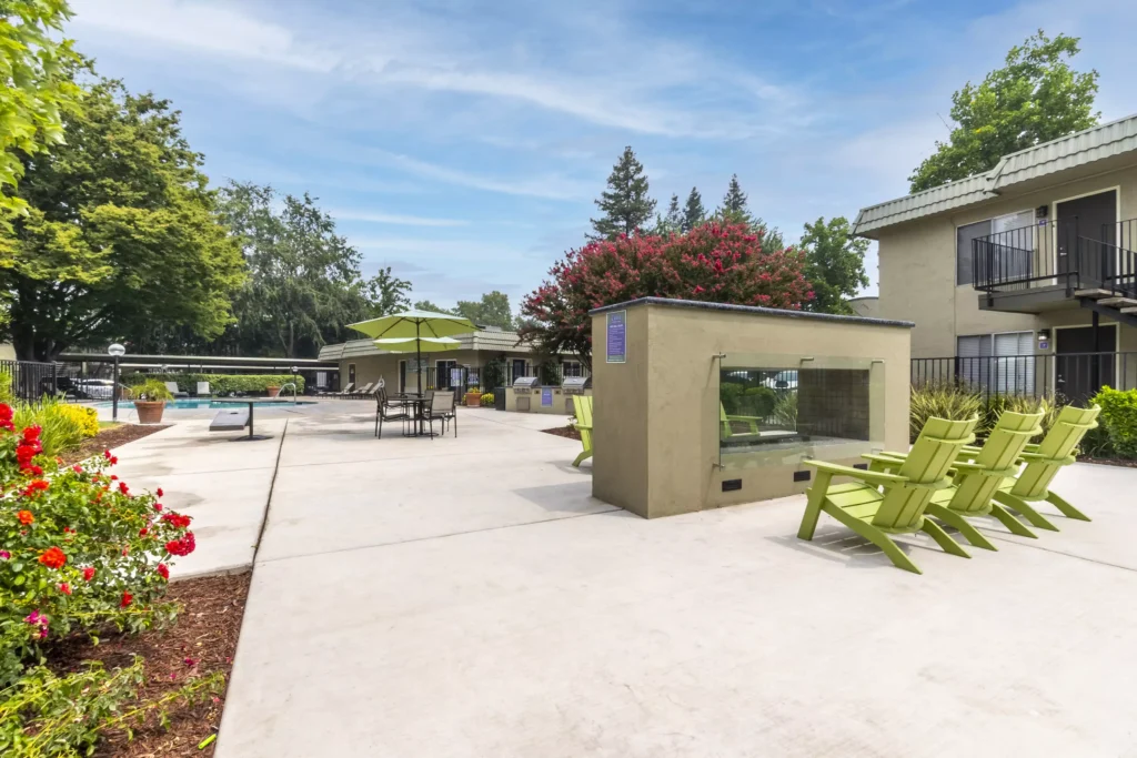 Pool deck with fire place and grills